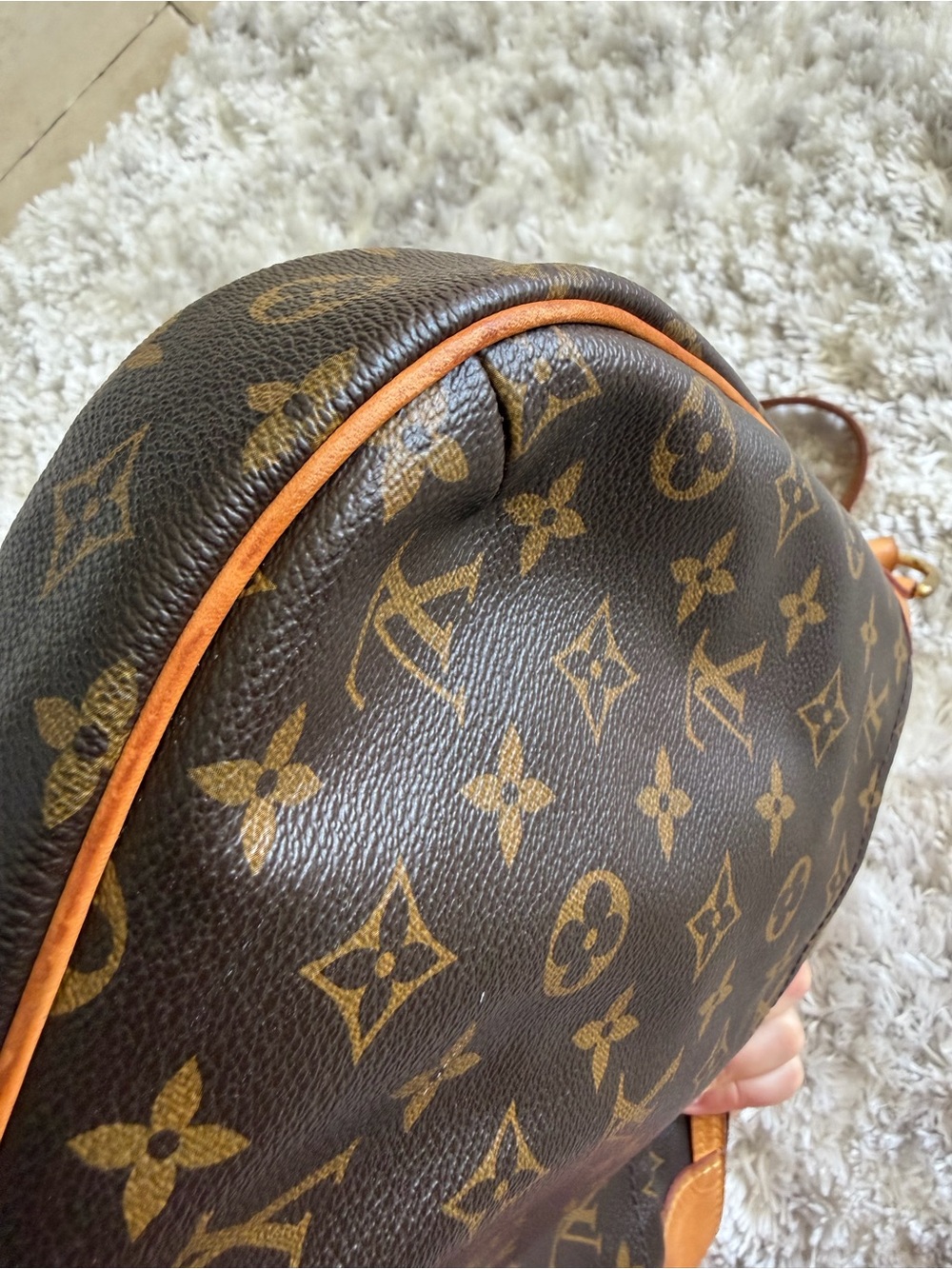 Louis Vuitton Monogram Crossbody in Brown & Tan Leather Trim - Picture 10 of 16